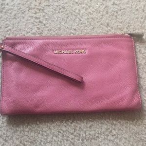 Michael Kors Wristlet